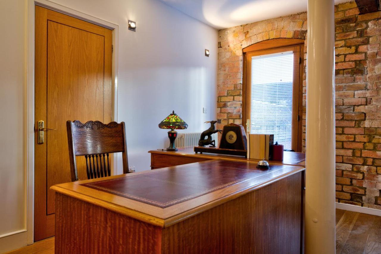 Stylish Town Centre Stay - 2-Bed Luxury Suite With Wifi Stamford Exterior foto